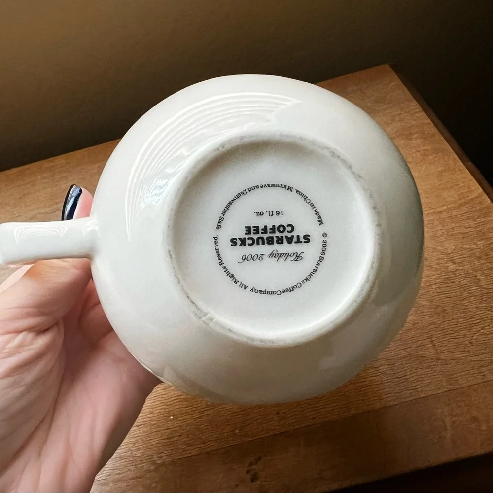 2006 Starbucks Christmas Holiday Coffee Mug 16oz in White Green Winter Trees